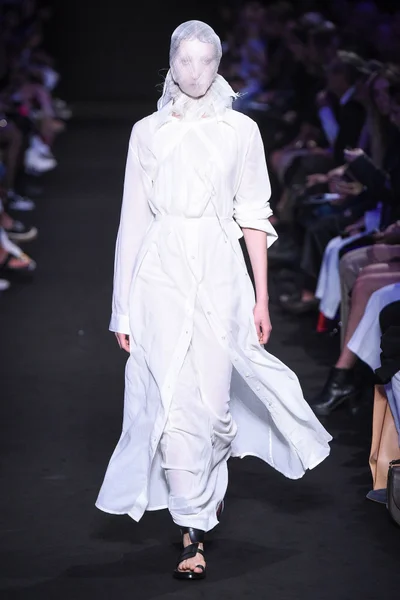 Look 5